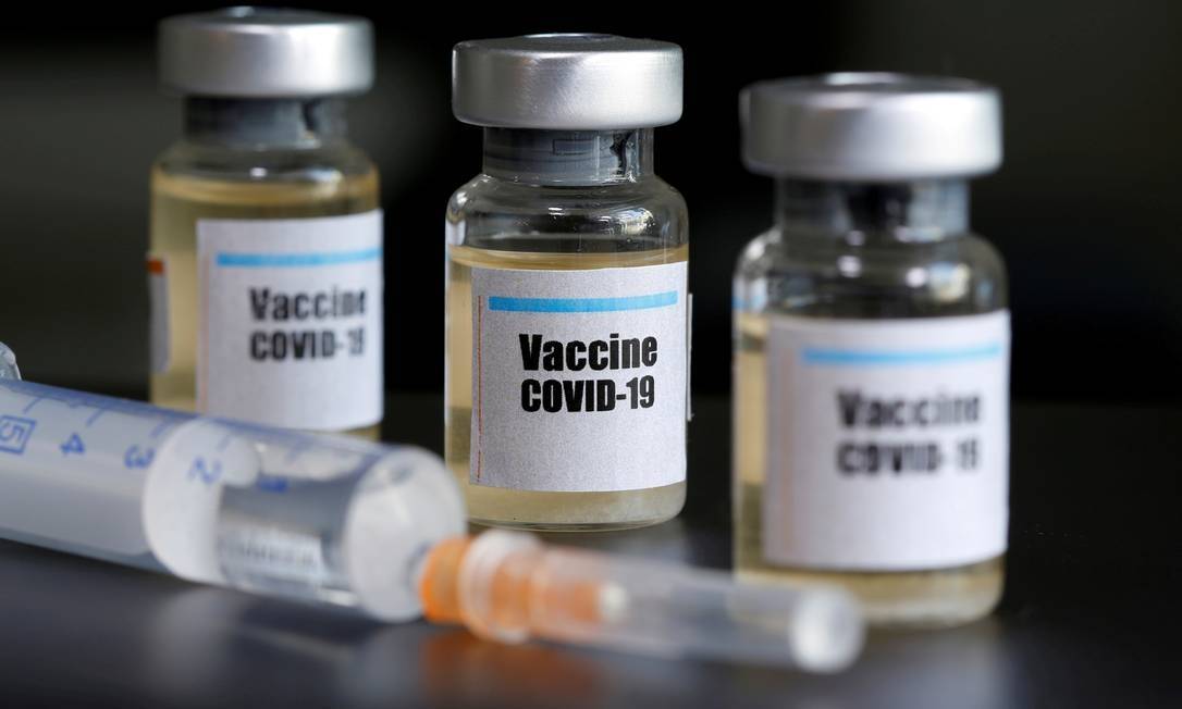 Anvisa autoriza ampliação do número de voluntários para teste da vacina de Oxford no Brasil
